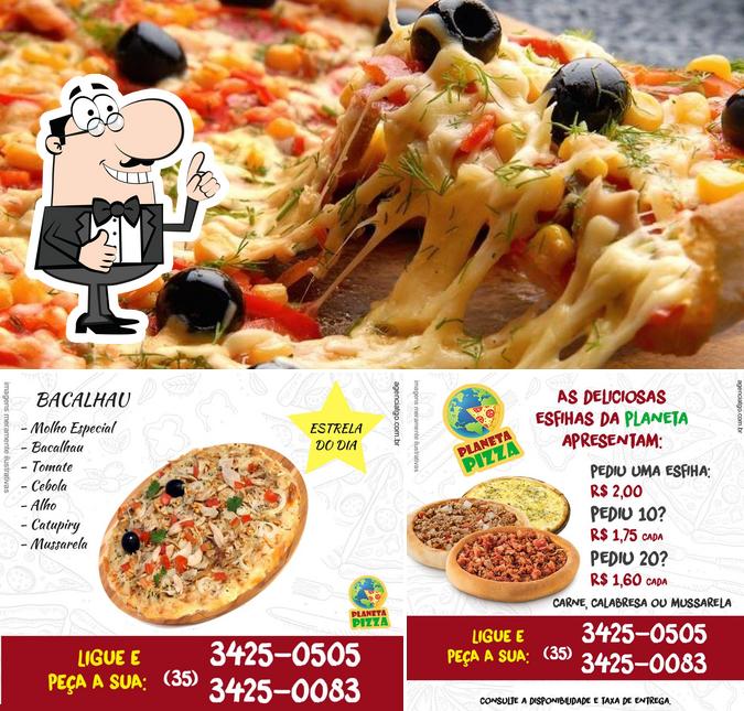 Look at the photo of Planeta Pizza