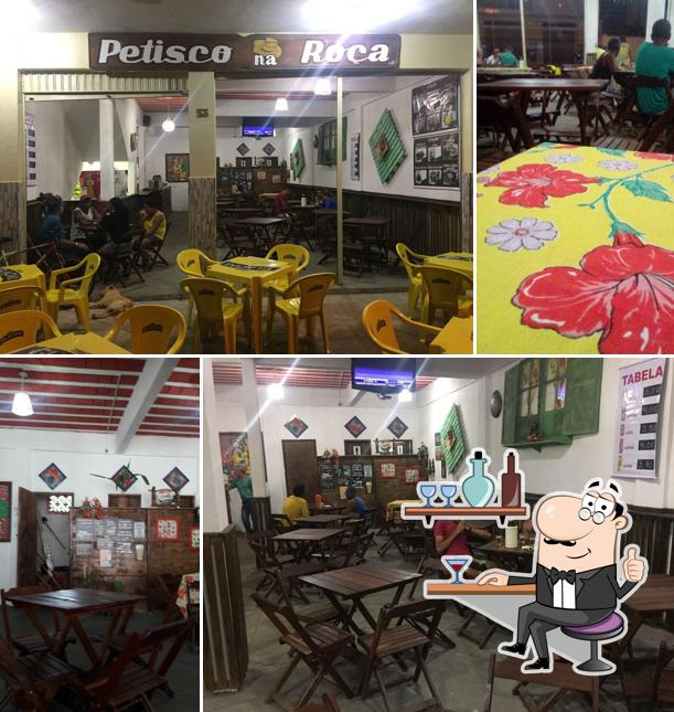 O interior do PETISCO NA ROÇA