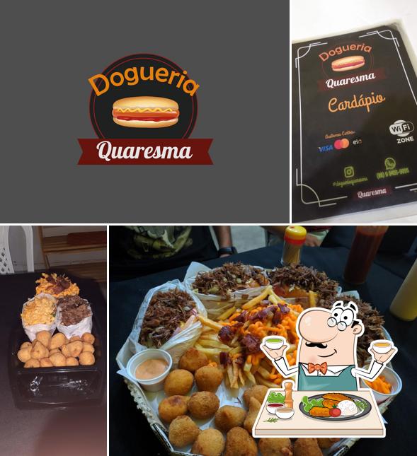 Comida em Dogueria Quaresma