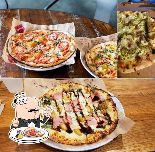 Order pizza at MOD Pizza