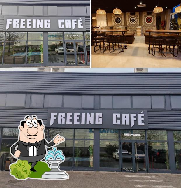 Freeing Café se distingue par sa extérieur et intérieur