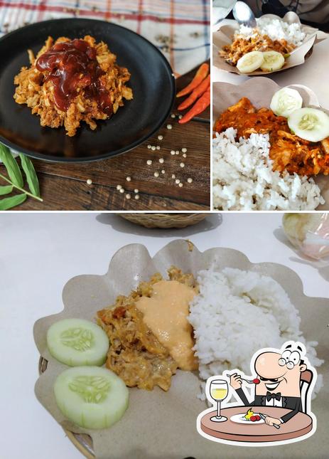 Meals at Ayam Geprek Sambel Brewok UNNES