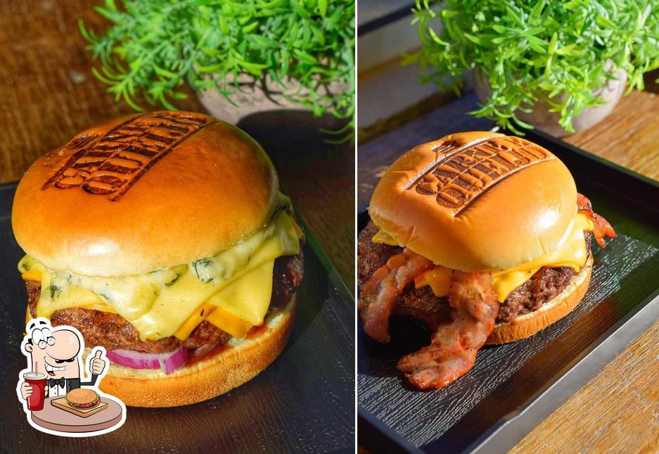 Prueba una hamburguesa en Burger Carne e Queijo