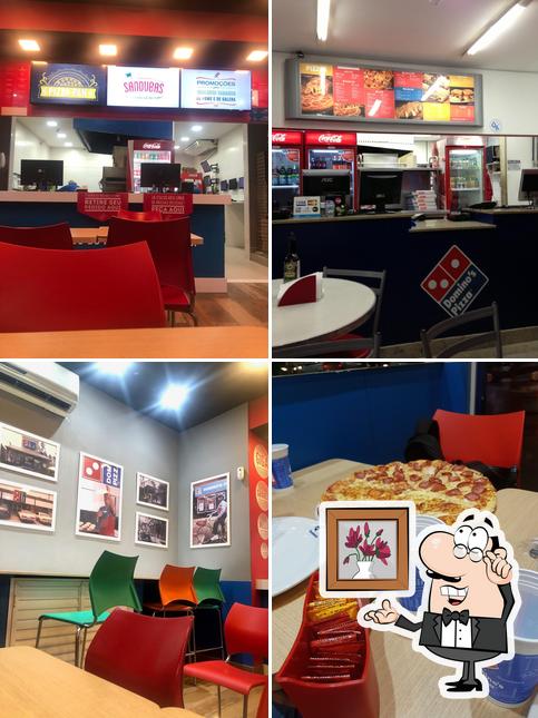 O interior do Domino's Pizza