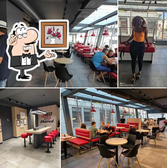 L'intérieur de KFC Durres