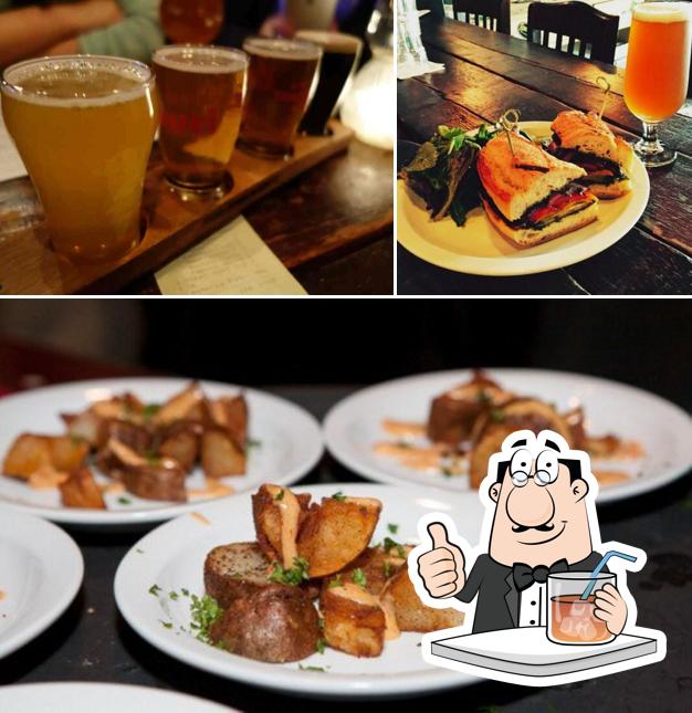 Las fotografías de bebida y comida en Alewife NYC