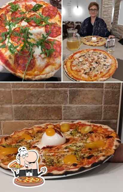 Try out pizza at Antica Guglielmi di Aresta Francesco