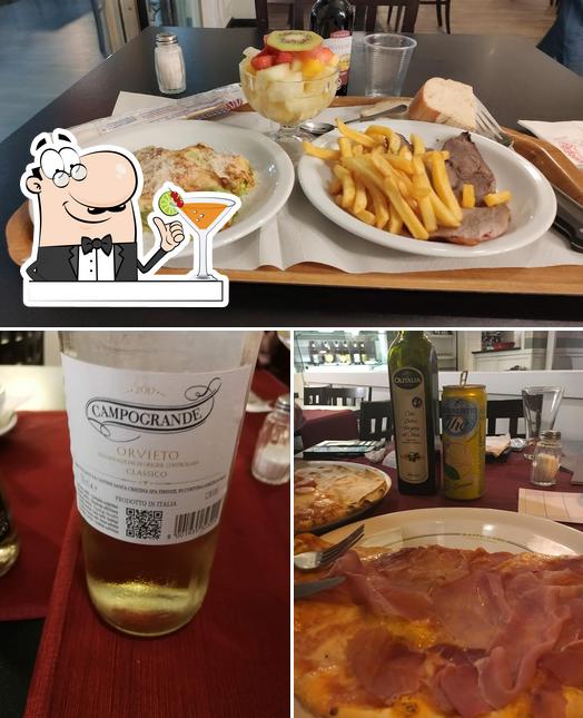 Parmi les différentes choses de la boire et la frites, une personne peut trouver sur Brera Express Restaurant