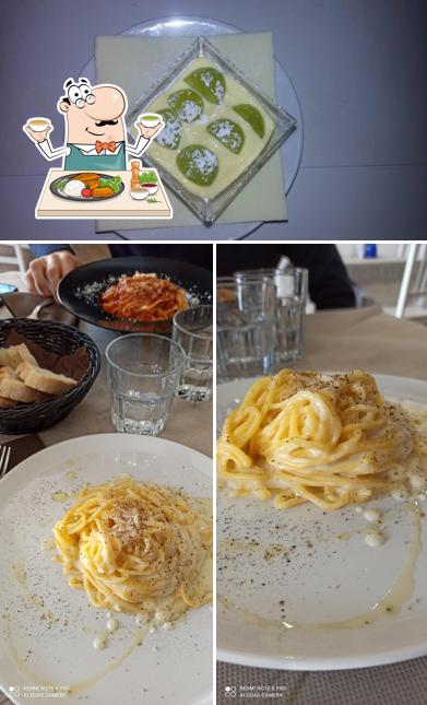 Cibo al Osteria Cacio E Pepe