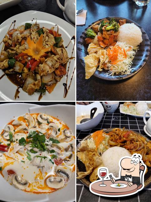 Еда в "I Am Thai Restaurant"
