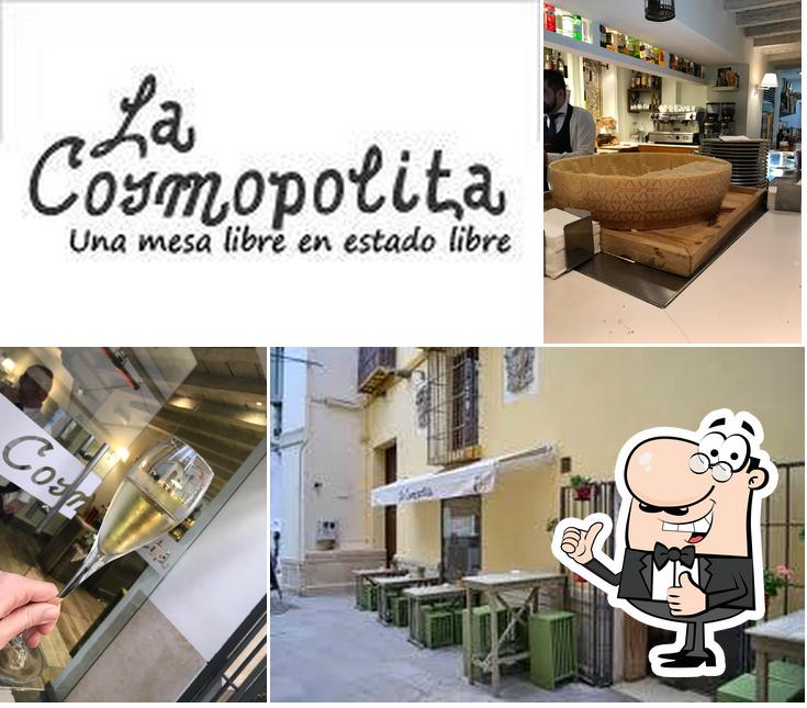 Взгляните на снимок ресторана "La Cosmopolita Malagueña"