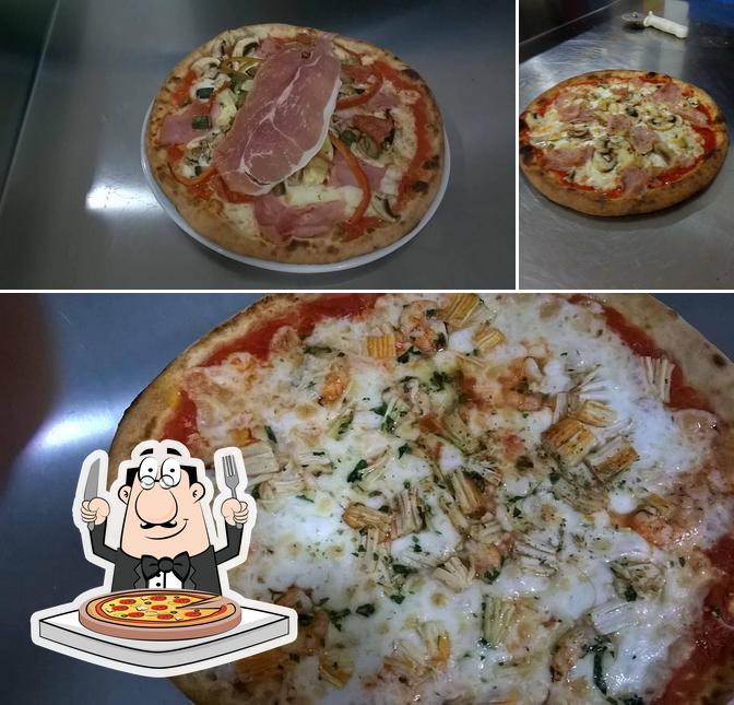 Essayez des pizzas à La Plaja da Michele