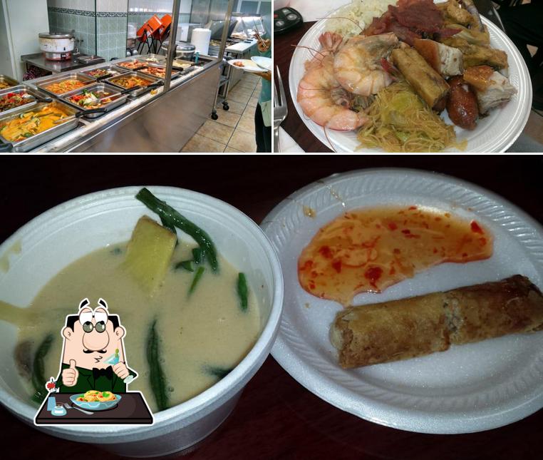 Comida en M.Y. Chockdee Oriental Market & Restaurant