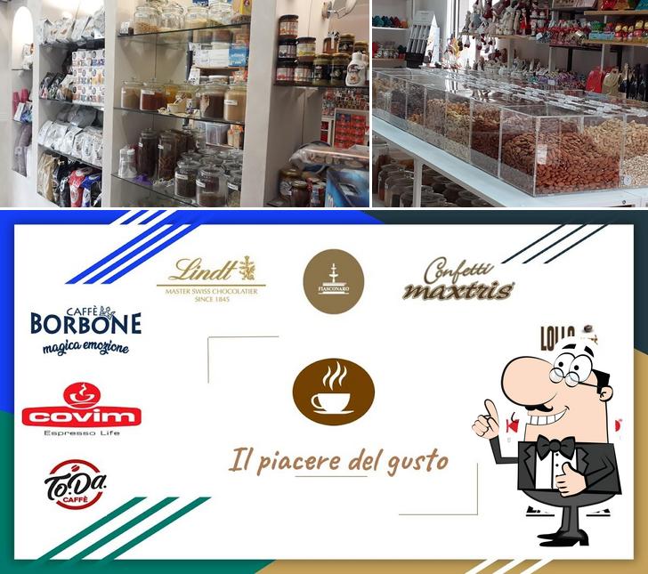 Here's a pic of Il Piacere Del Gusto food store