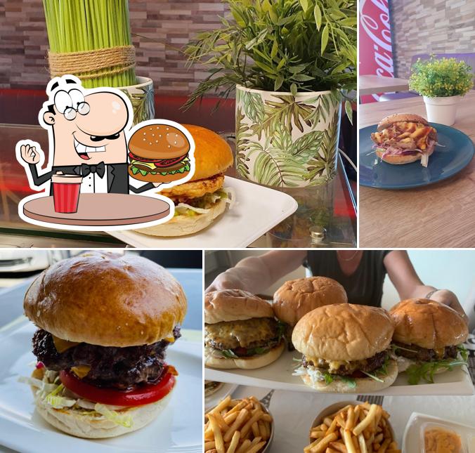 Prenez un hamburger à LA Fries & Burger