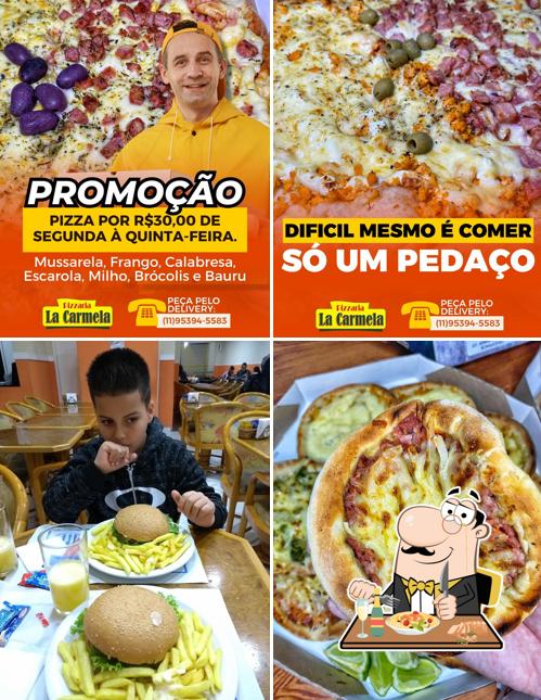 Comida em Pizzaria La Carmela