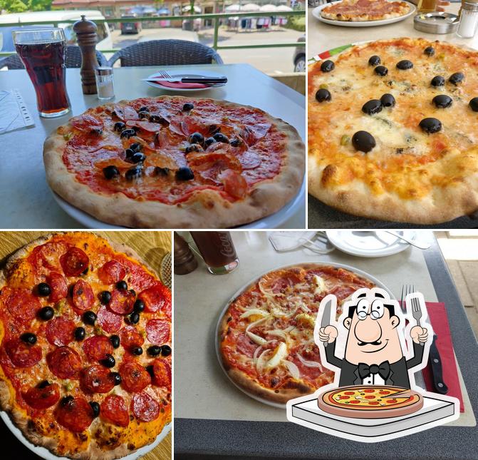 Get pizza at Pizzeria Il Cavallino