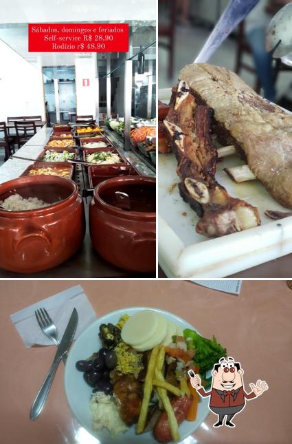 Comida em Churrascaria do Alemão