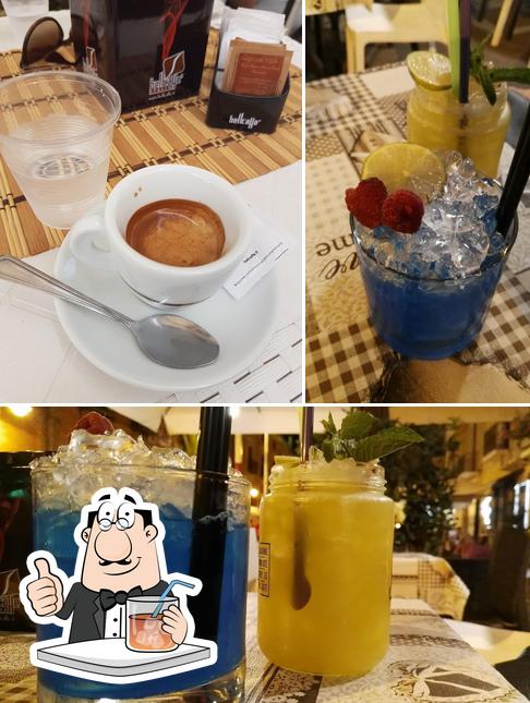 Prenditi un drink dal menu