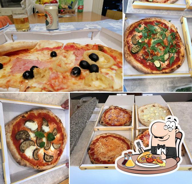 Prenditi una pizza a L'Angolo Della Pizza