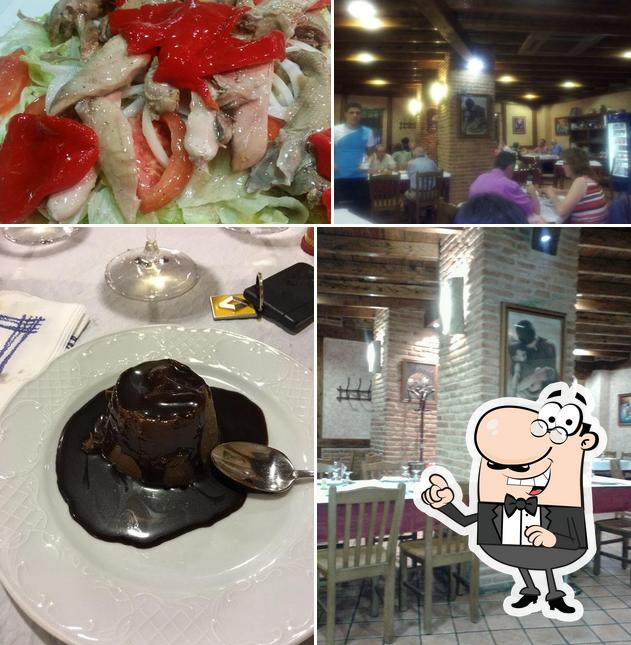 The image of interior and food at El Pesebre