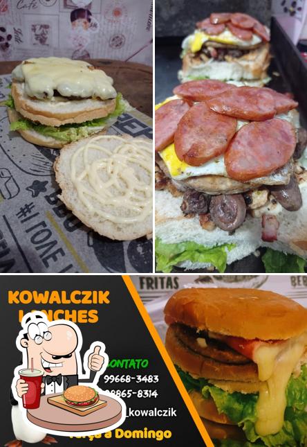 Consiga um hambúrguer no Kowalczik Lanches