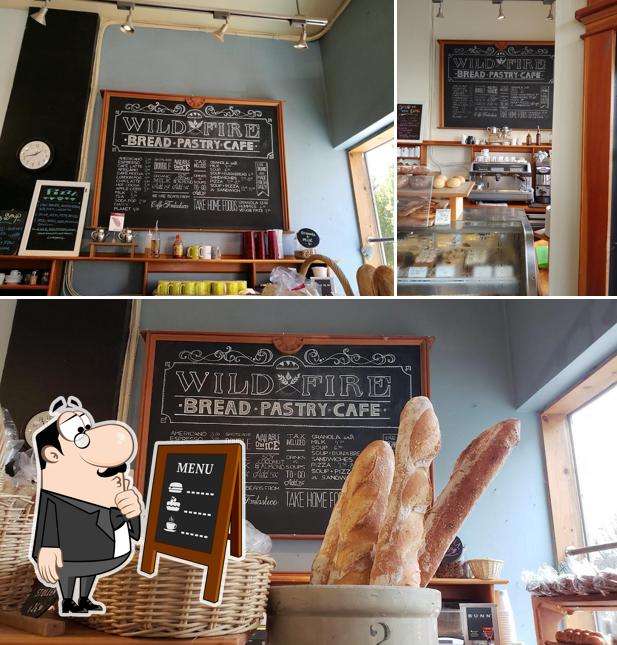 Wildfire Bakery se distingue par sa tableau noir et nourriture