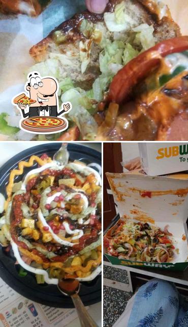 Order pizza at Subway Patiala leela bhawan