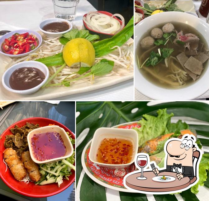 Plats à Phở Bánh Cuốn 14