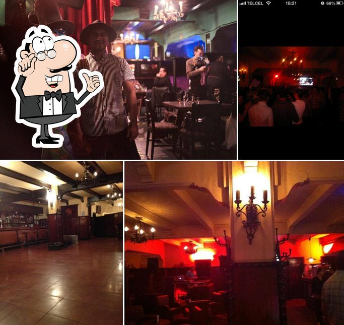 Salón Bach pub & bar, Mexico City, Calle de Bolívar 20 - Restaurant reviews