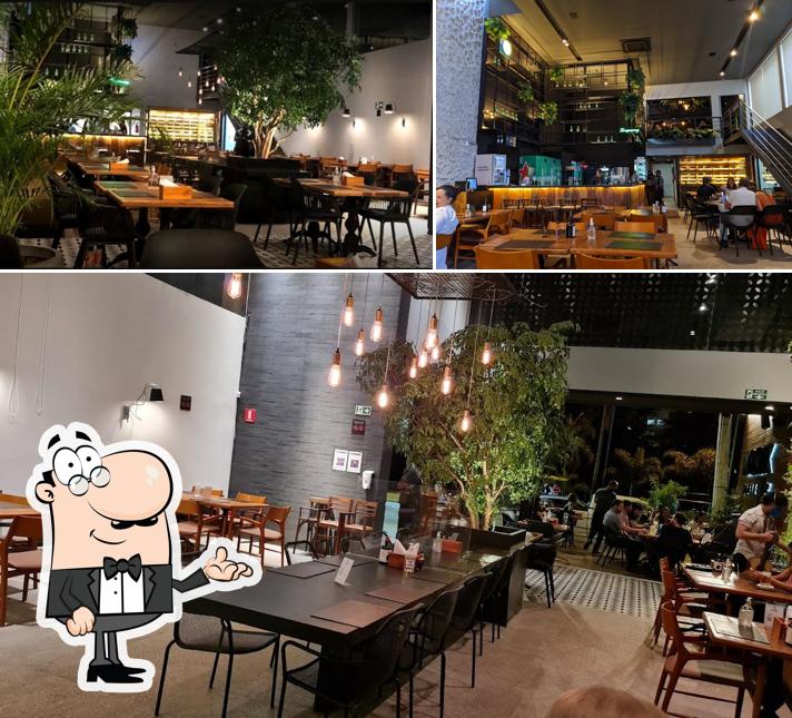 O interior do Urok Meat & Beer