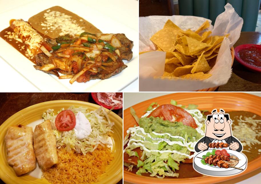 Еда в "Rio Grande Mexican Grill & Cantina"