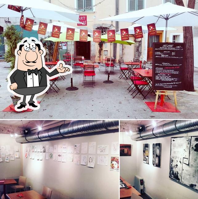 Посмотрите на внутренний интерьер "Art Café Toulon"