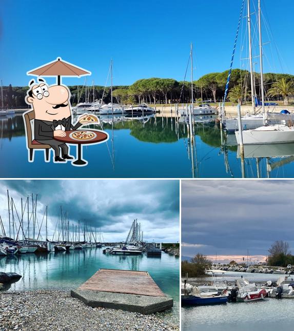 Goditi la vista dagli esterni di Porto di Marina di Cecina