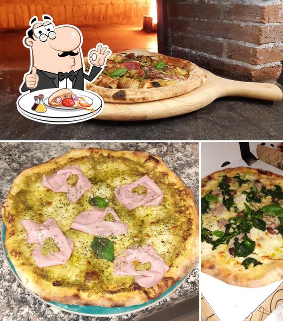 Prenditi una pizza a Sapori di pizza s.r.l.s