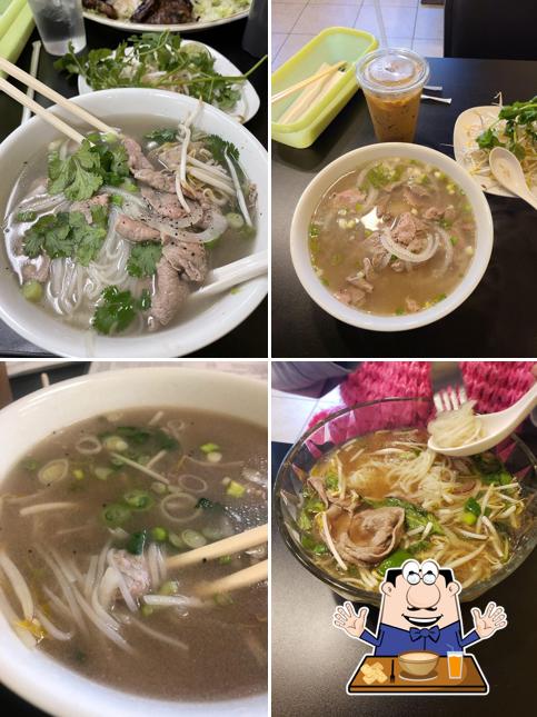 Meals at Pho LV