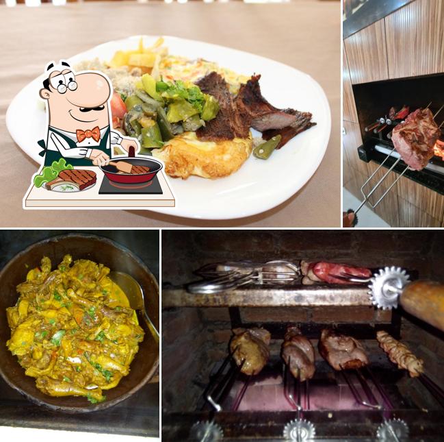 Peça refeições de carne no Restaurante churrascaria Colher D'Pau