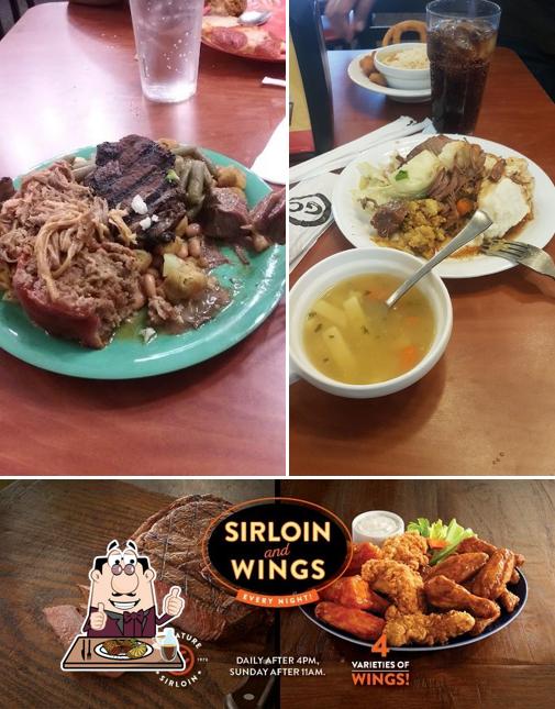 Order meat meals at Golden Corral Buffet & Grill