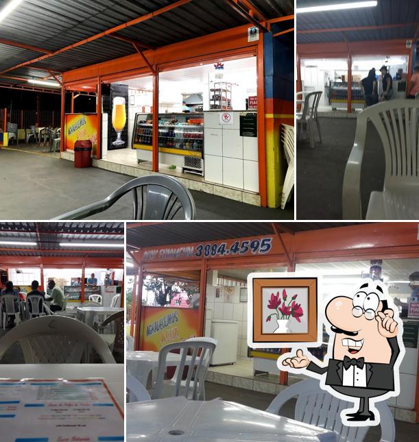 Veja imagens do interior do Josy Lanches