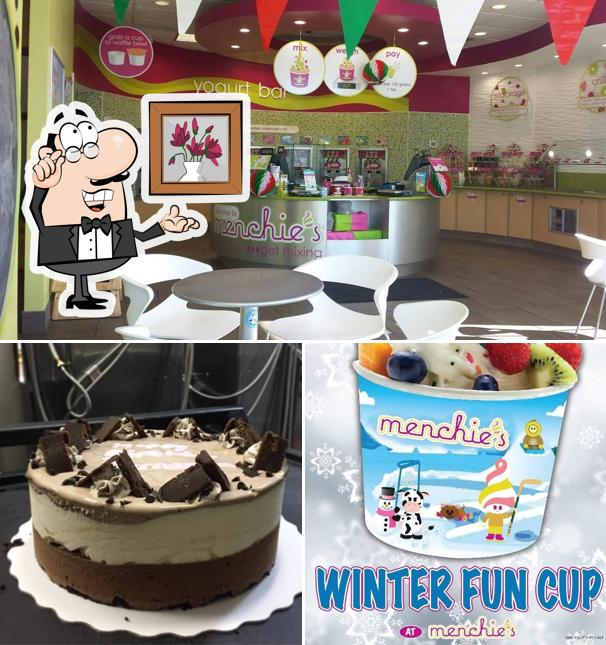 L'intérieur de Menchie's Frozen Yogurt