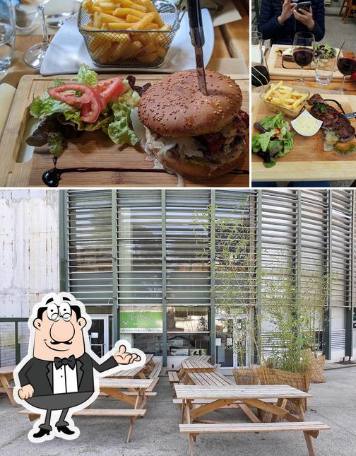 L’image de la intérieur et burger de Au zoo gourmand’s