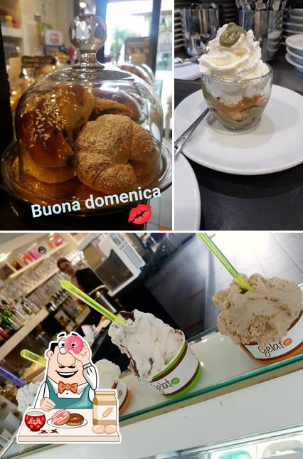 La piazzetta coffee and drinks offre un'ampia selezione di dessert