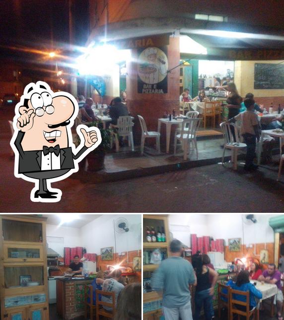 O interior do Pizzaria e bar Amigo Poeta