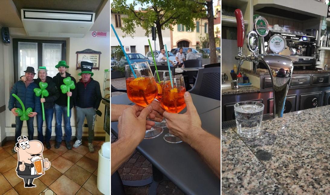 Puoi prenderti un rinfrescante bicchiere di birra chiara o scura