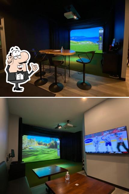 El interior de Fore! Everyone Golf - Stratford's Indoor Golf Experience