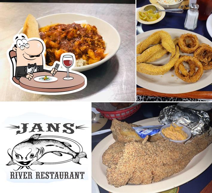 Еда в "Jan's River Restaurant"