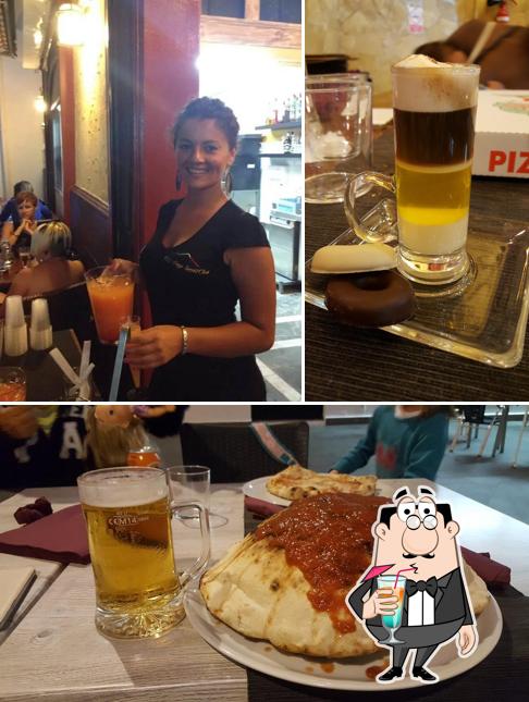 Entre la variedad de cosas que hay en 100 Pizze Social Club también tienes bebida y barra de bar
