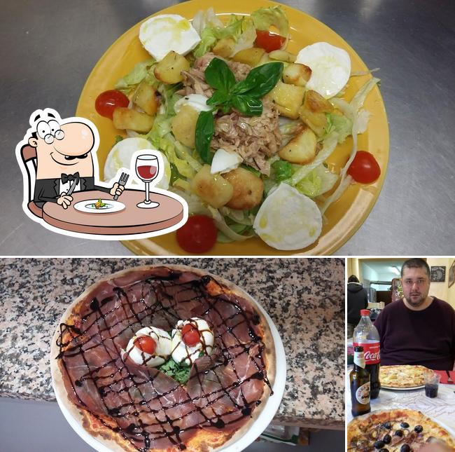 Questa è la immagine che presenta la cibo e tavolo da pranzo di Pizzeria & Kebab Drago Verde Istanbul