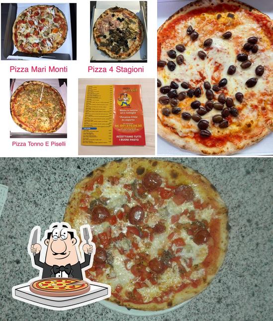 Prenez des pizzas à Pizza Flash - Pizzeria da Asporto