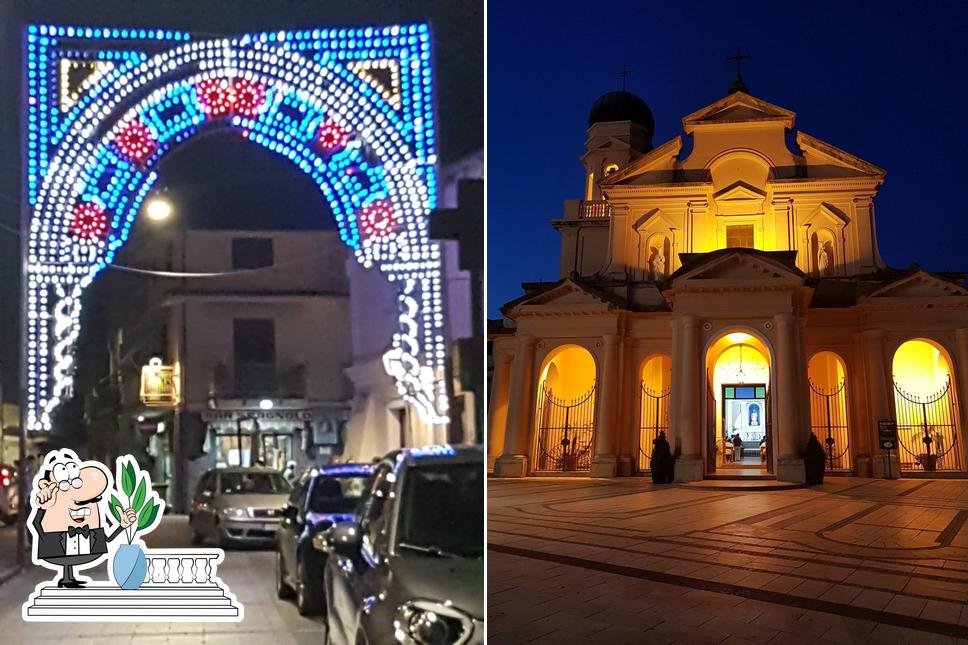 Jetez un coup d’œil à quoi ressemble Bar Duomo à l'extérieur